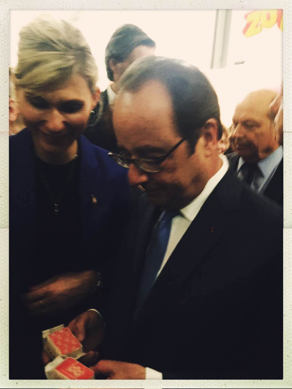 法國總統與小貓巴克里鳳梨酥